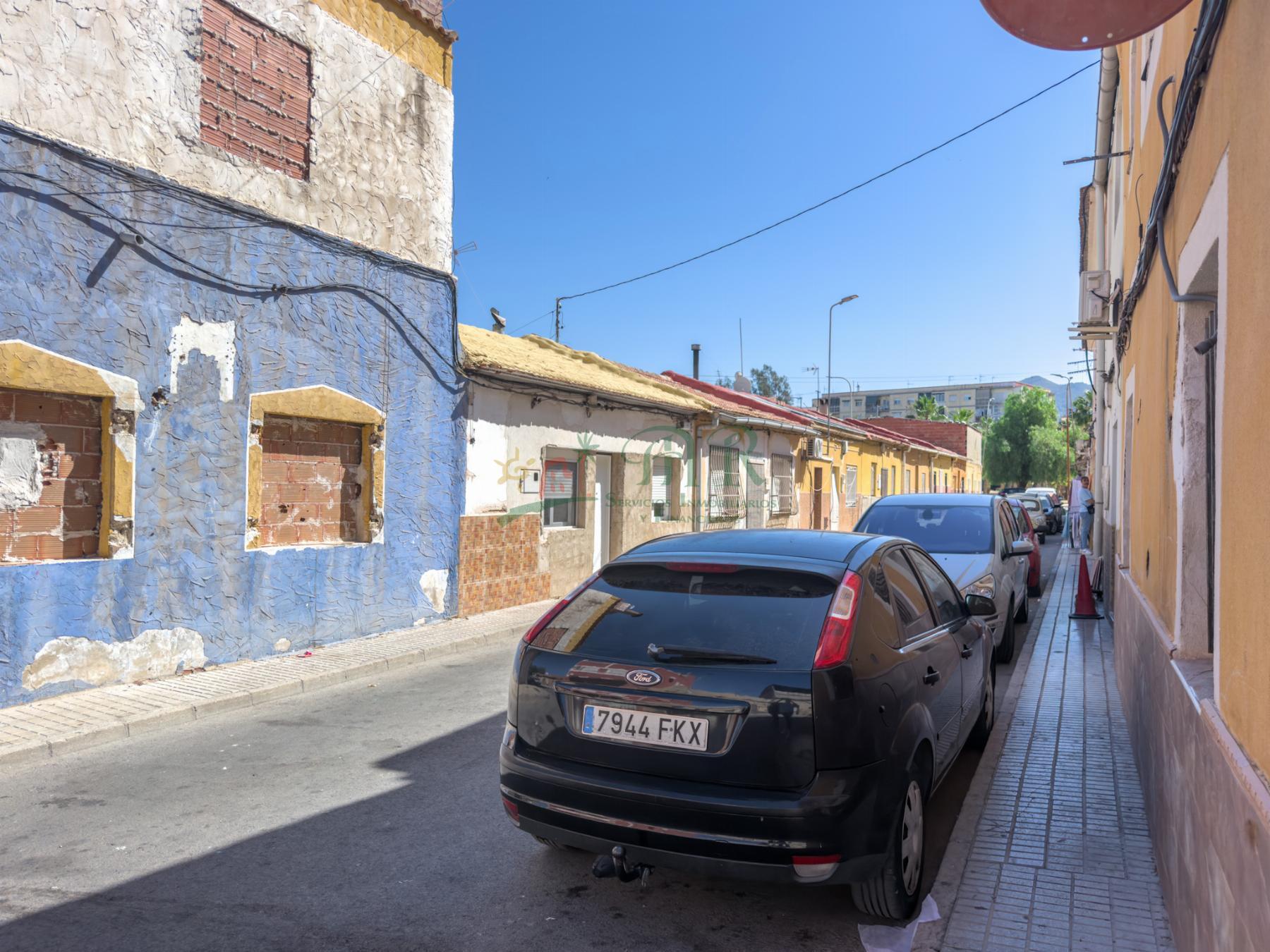 Venta de casa en Elda
