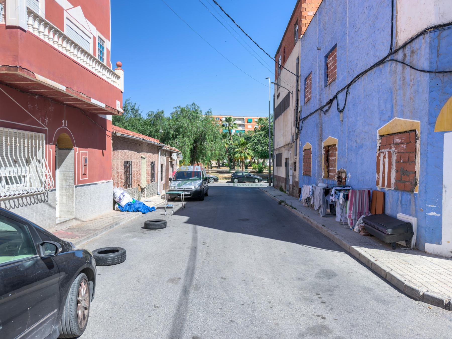 Venta de casa en Elda