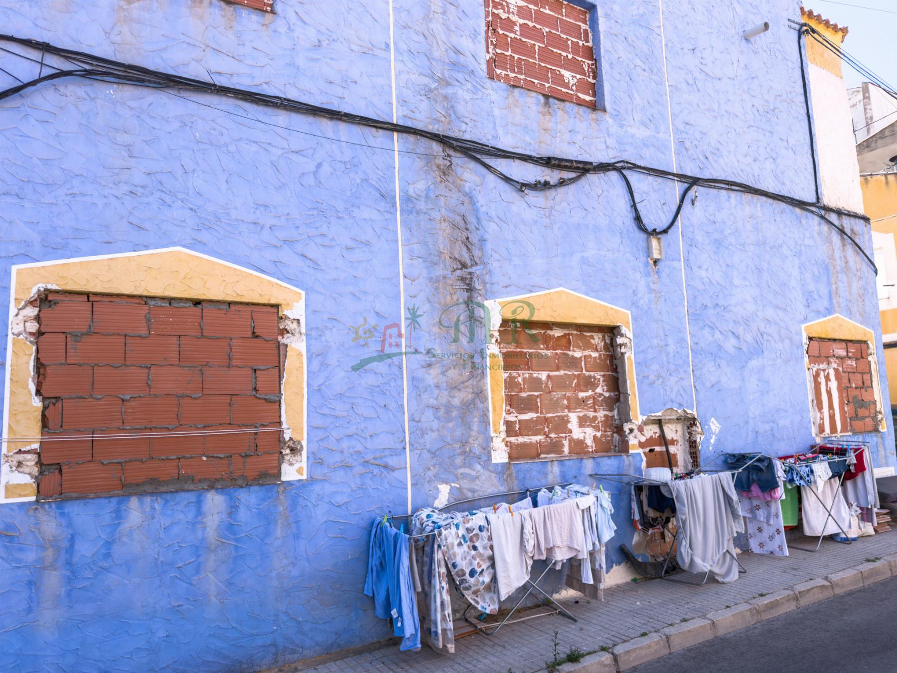 Venta de casa en Elda