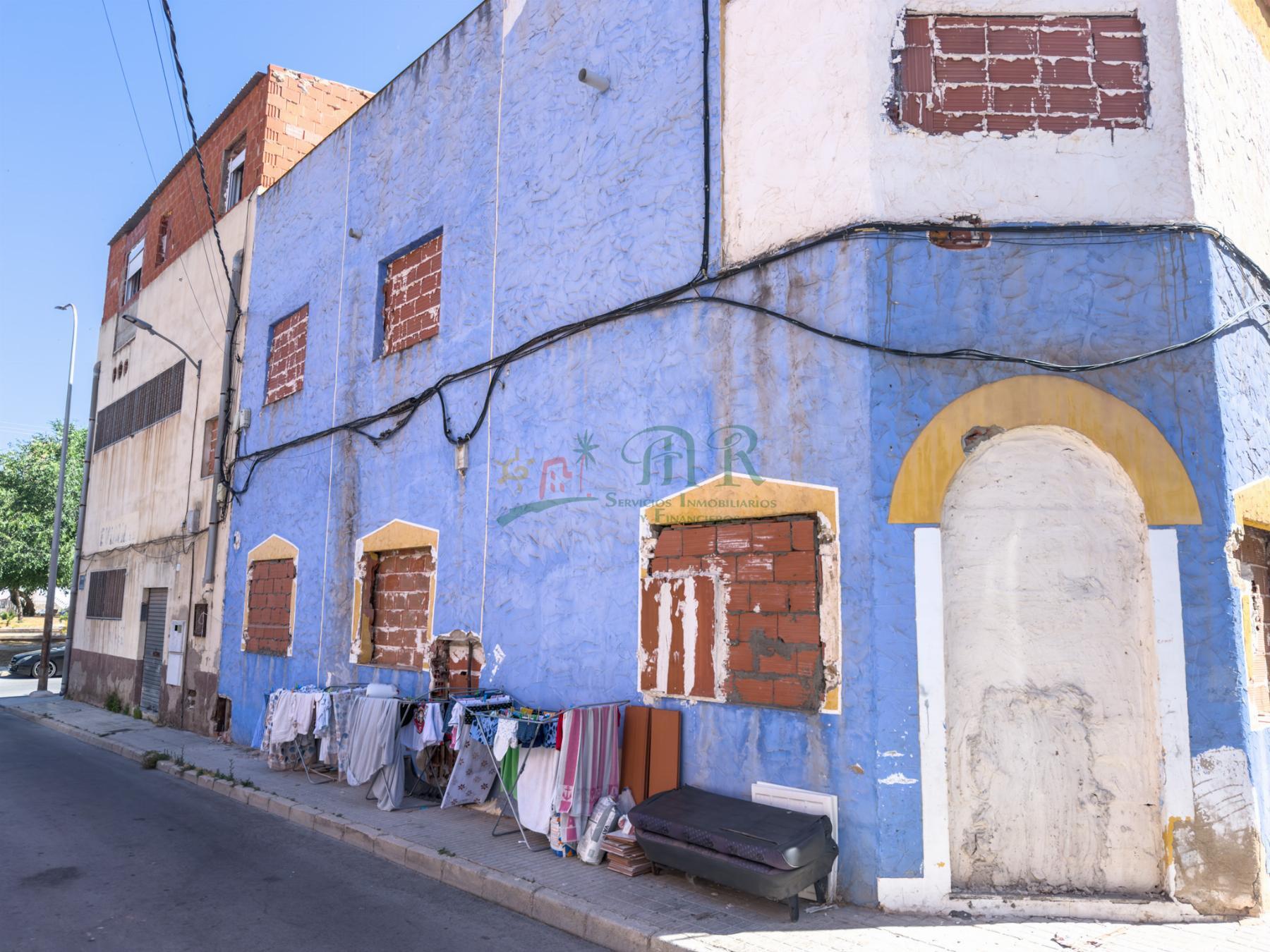 Venta de casa en Elda