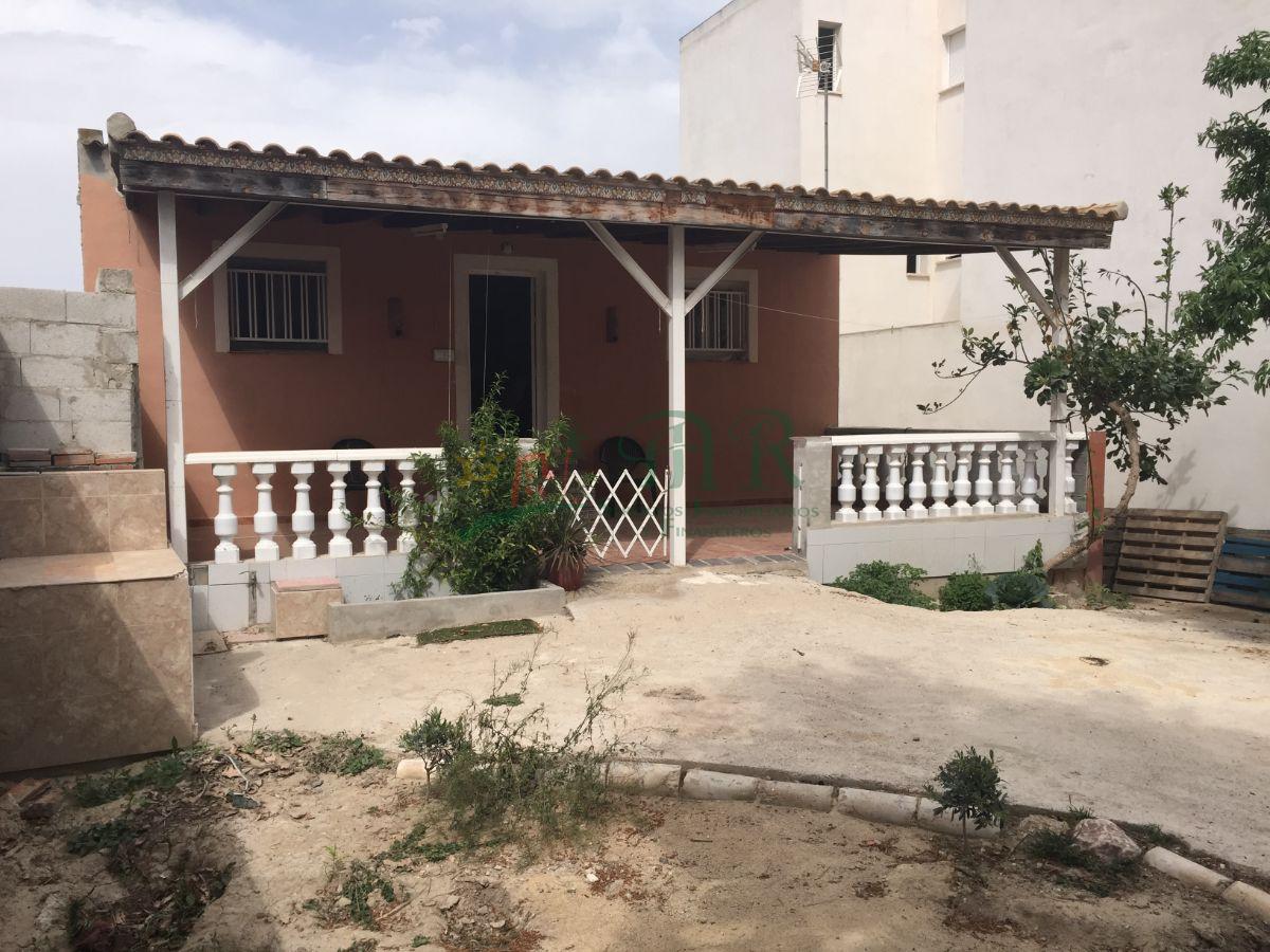 For sale of house in Daya Nueva
