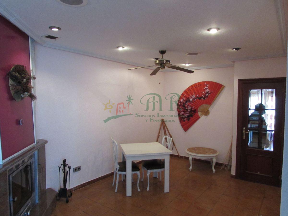 For sale of flat in Almoradí