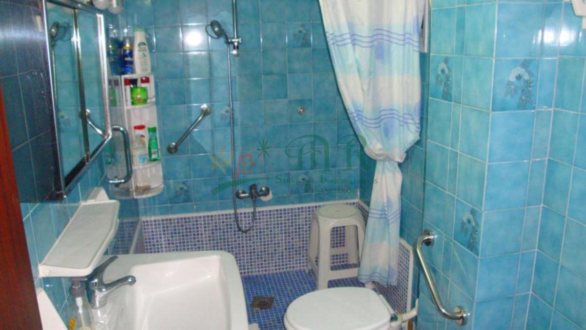 For sale of flat in Almoradí