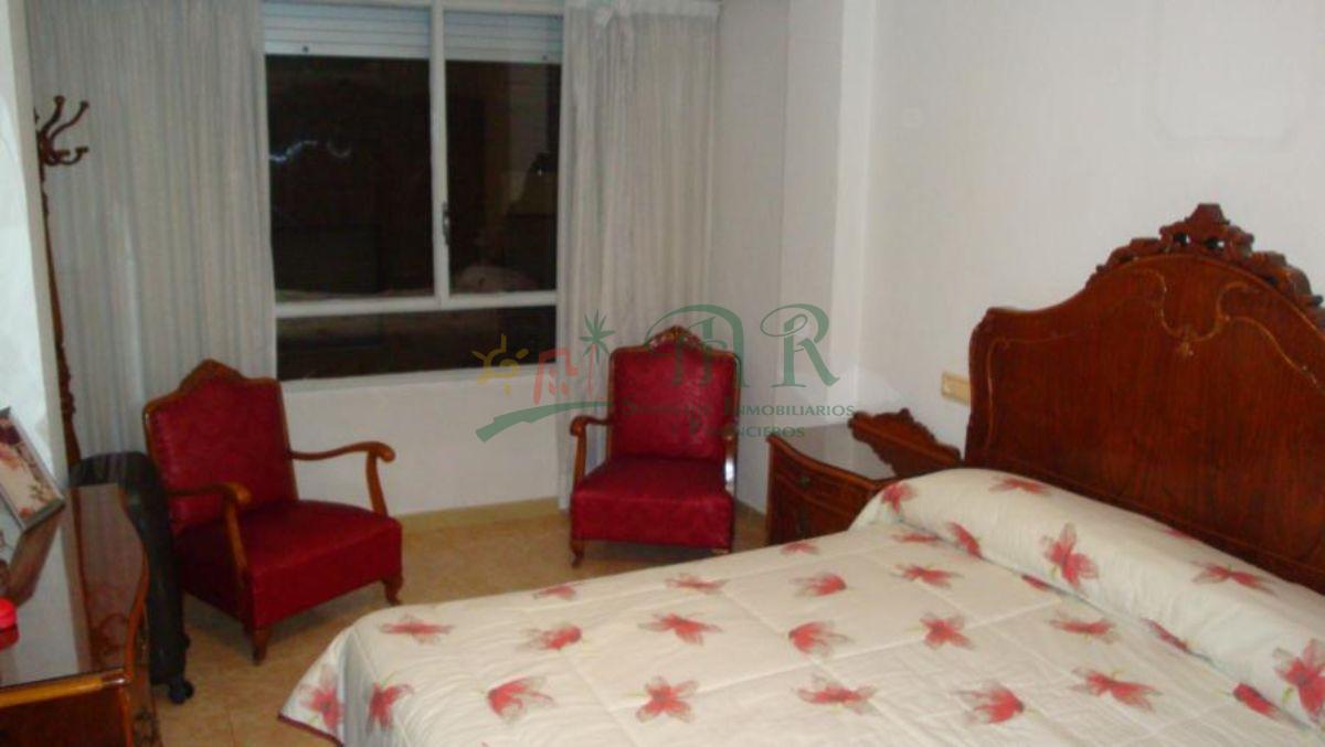 For sale of flat in Almoradí