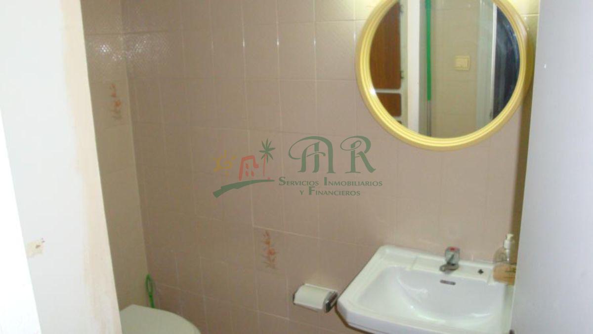 For sale of flat in Almoradí