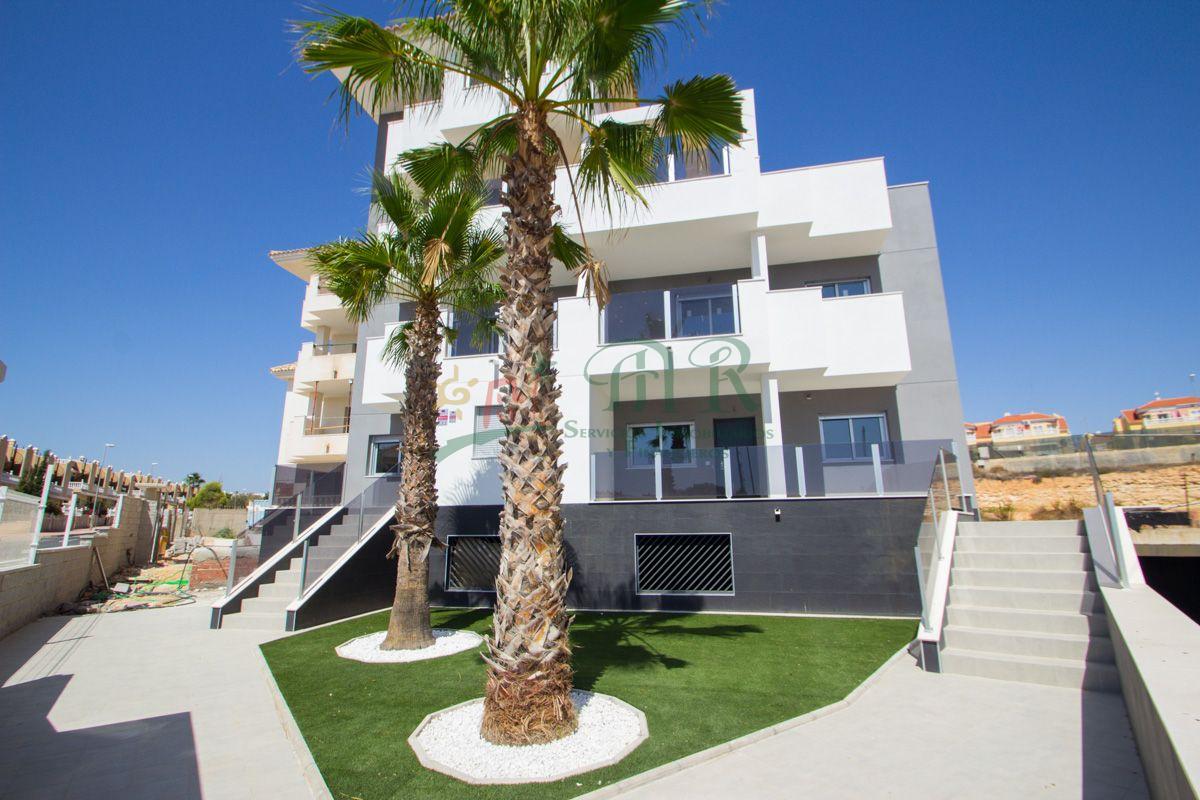 For sale of new build in Orihuela Costa