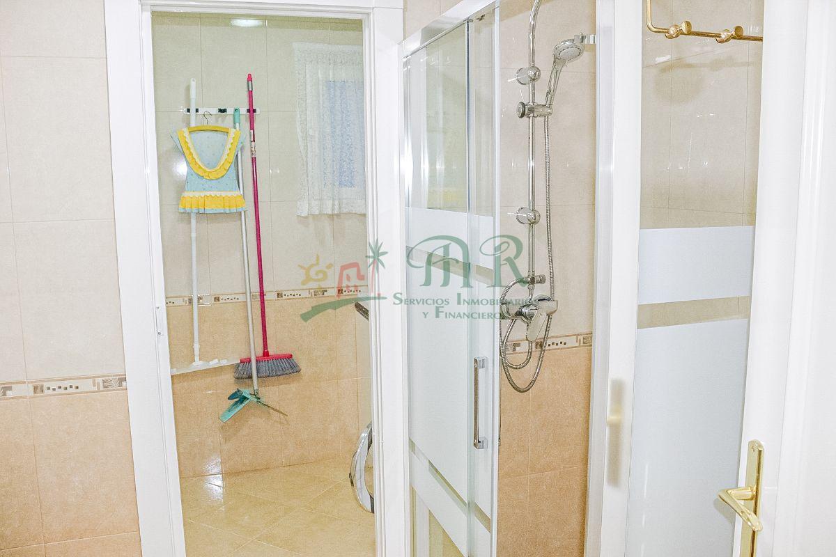 For sale of flat in Almoradí