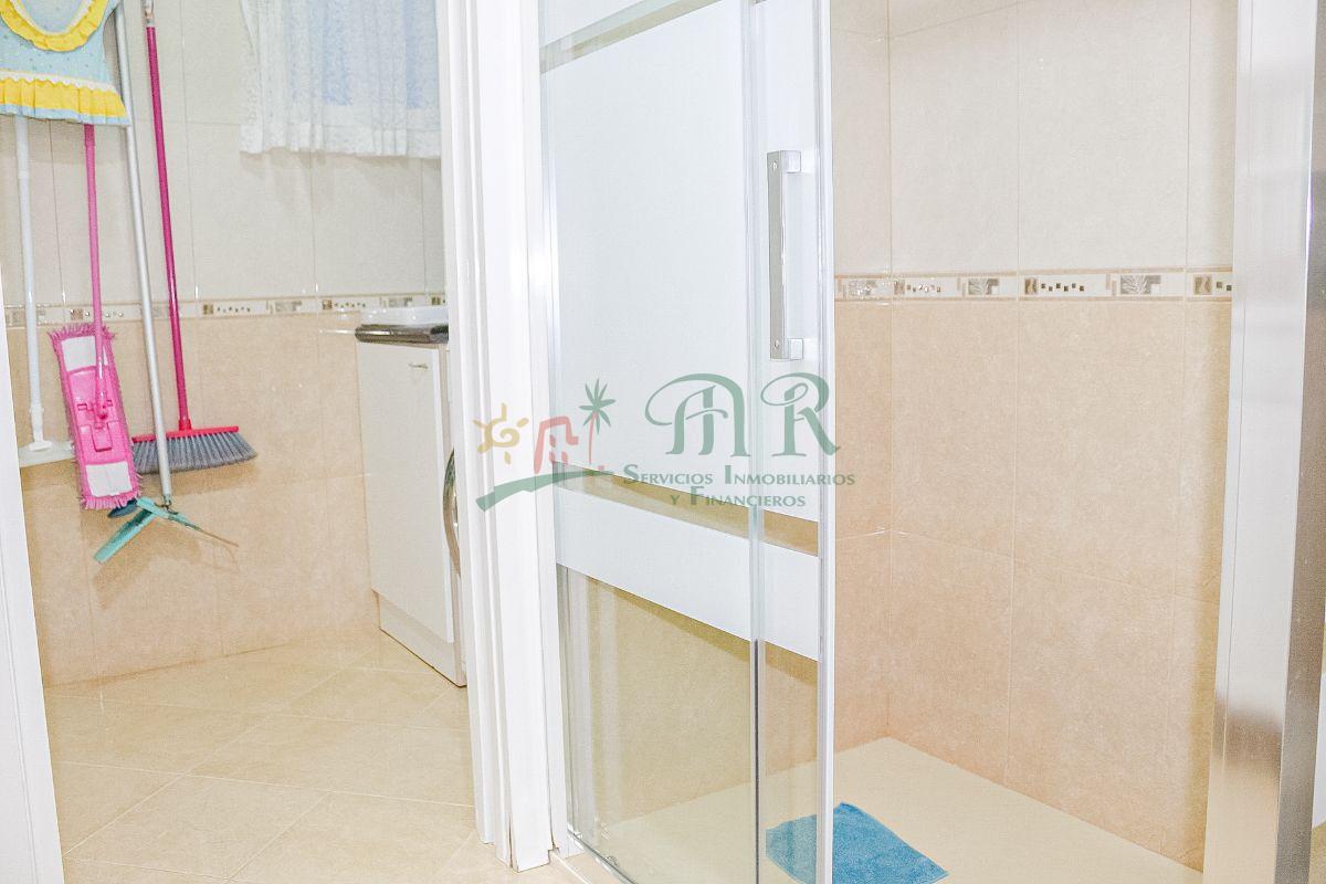 For sale of flat in Almoradí