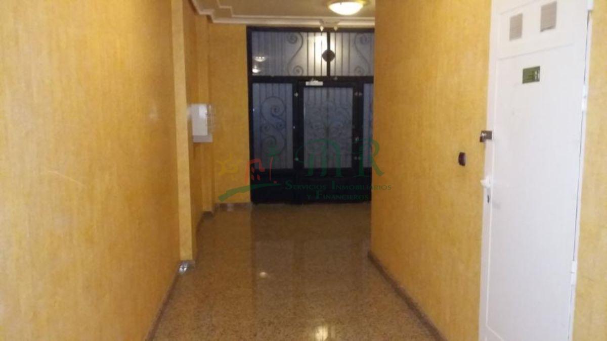 For sale of flat in Almoradí