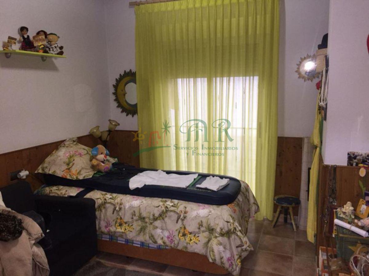 For sale of flat in Almoradí