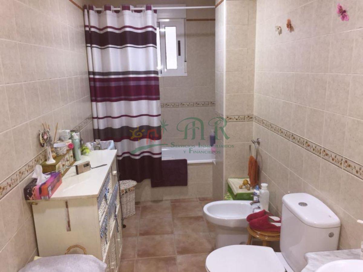 For sale of flat in Almoradí