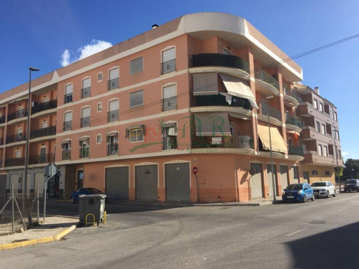 For sale of flat in Almoradí