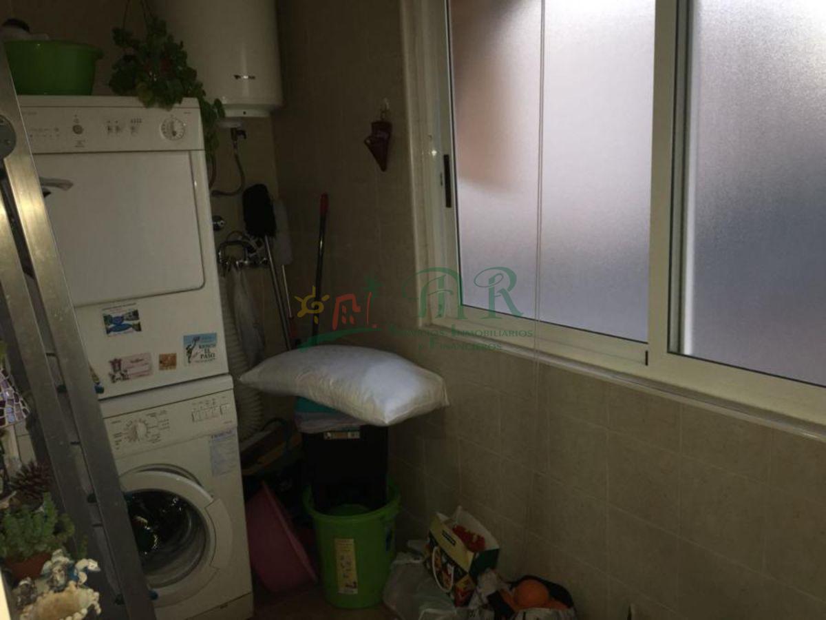 For sale of flat in Almoradí