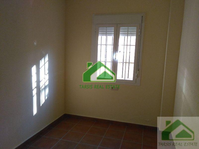 For sale of flat in Sanlúcar de Barrameda