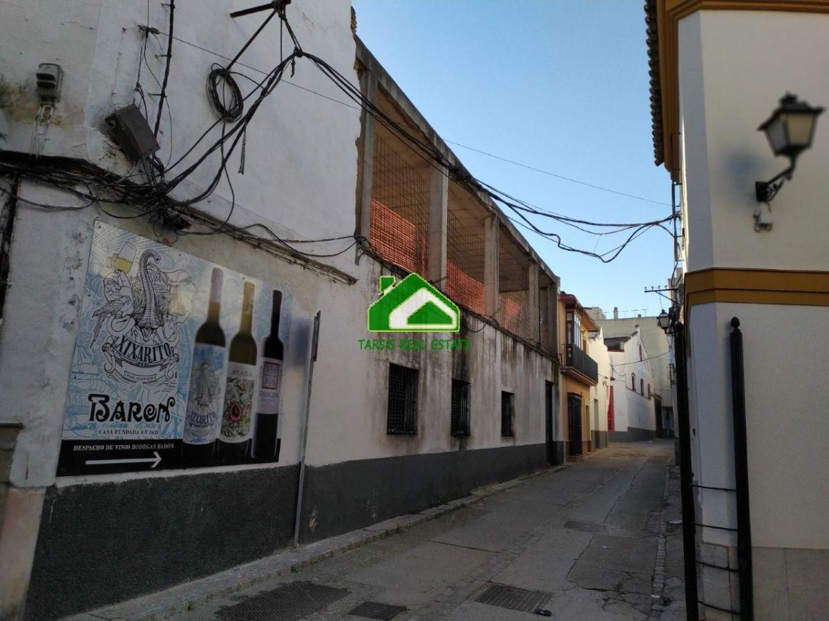 For sale of building in Sanlúcar de Barrameda