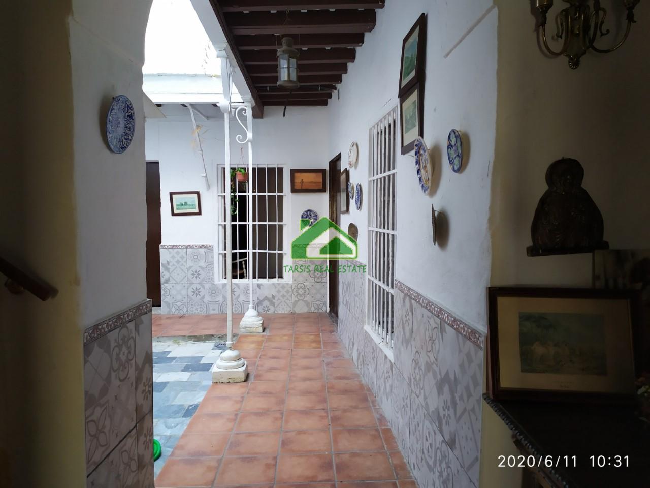 For sale of building in Sanlúcar de Barrameda