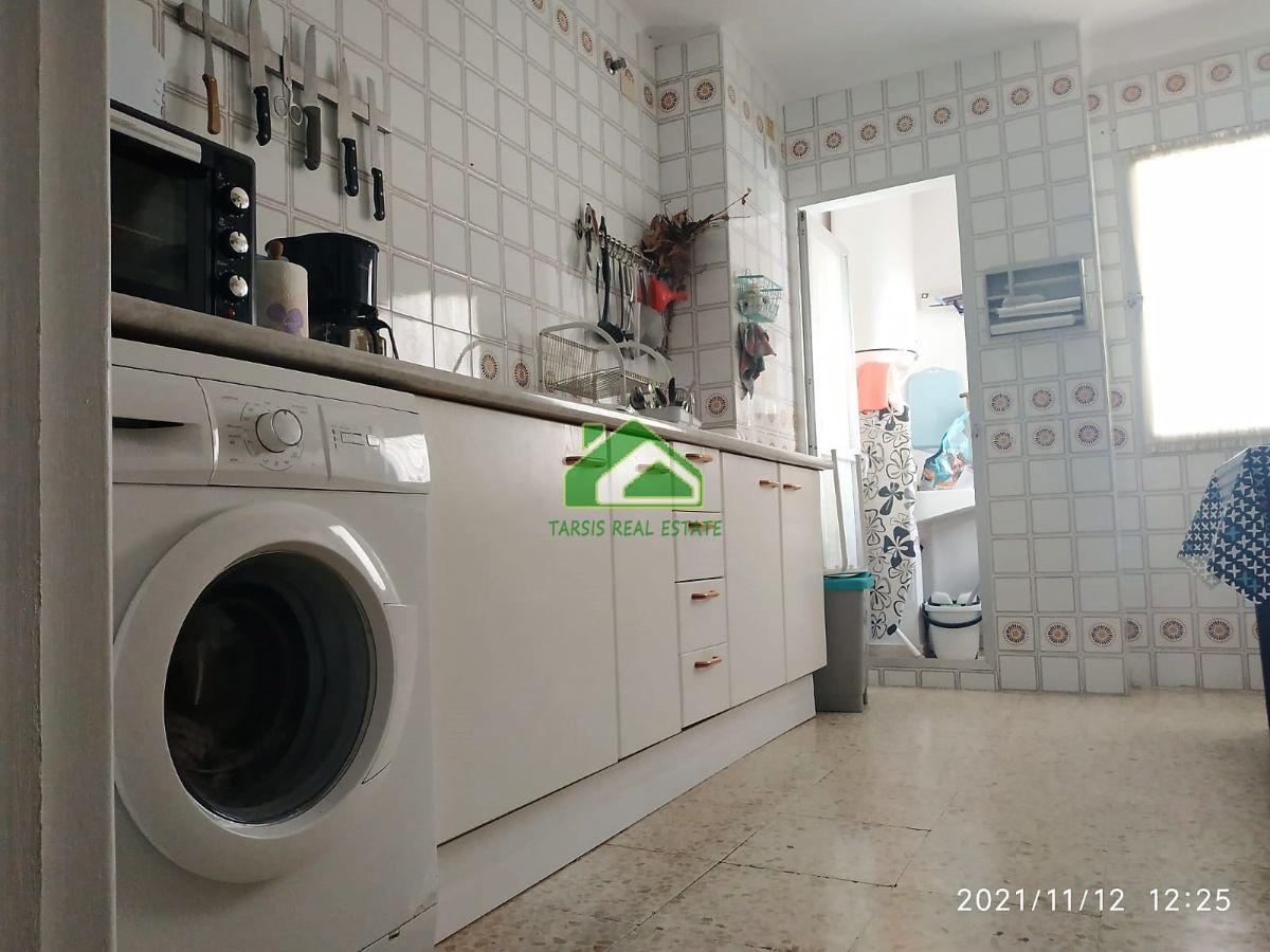 For sale of flat in Sanlúcar de Barrameda