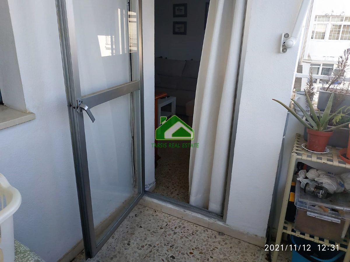 For sale of flat in Sanlúcar de Barrameda