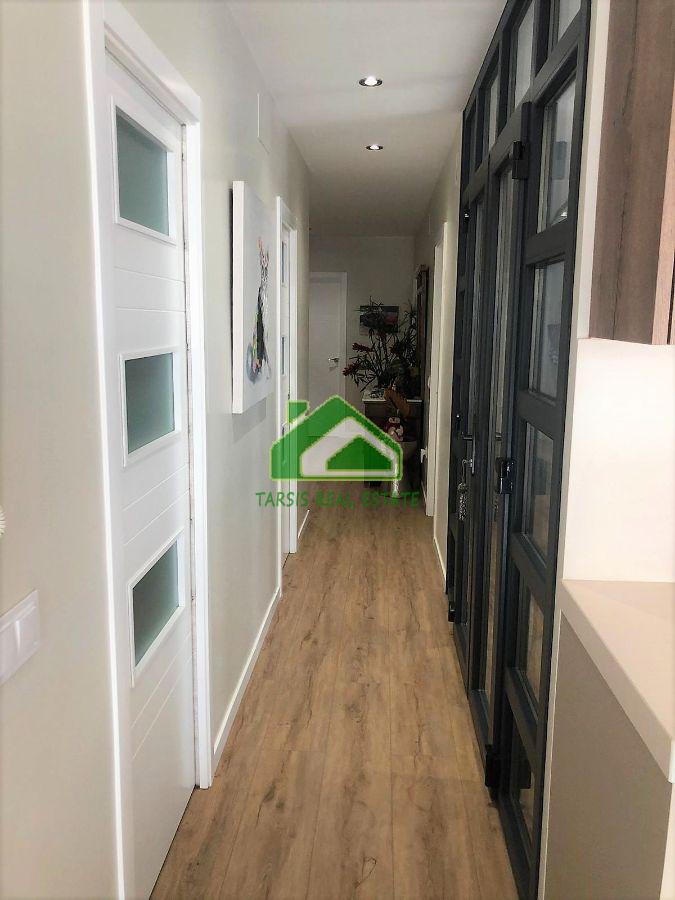 For sale of flat in Sanlúcar de Barrameda