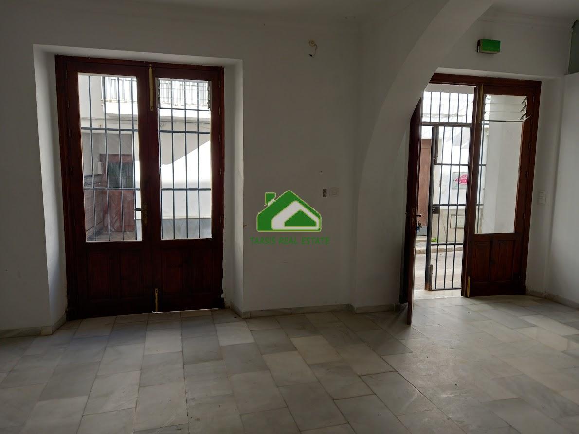 For rent of commercial in Sanlúcar de Barrameda