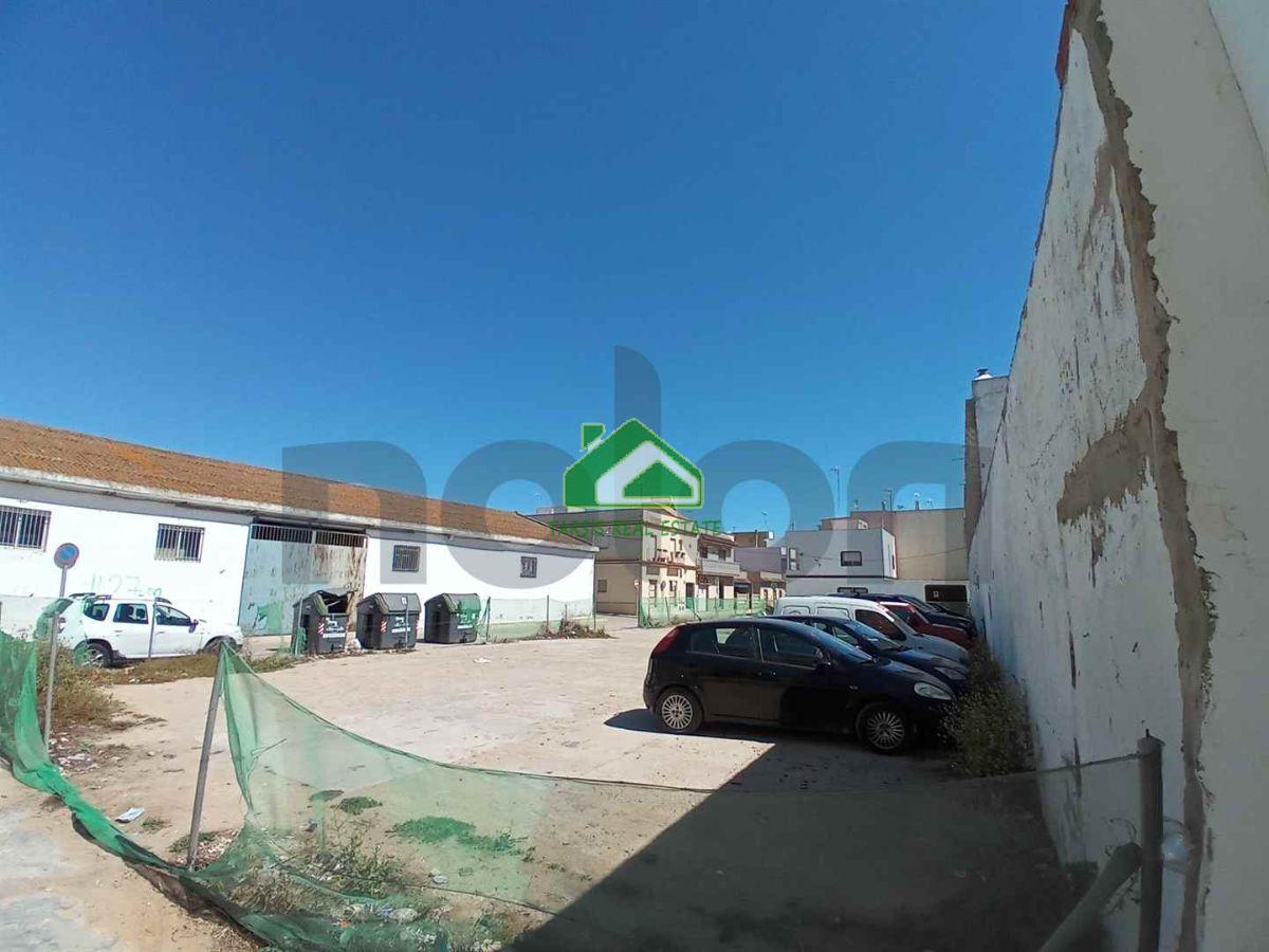 For sale of land in Chipiona