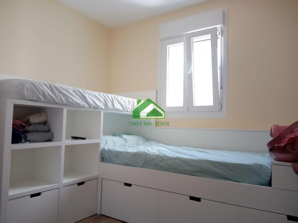 For sale of flat in Sanlúcar de Barrameda