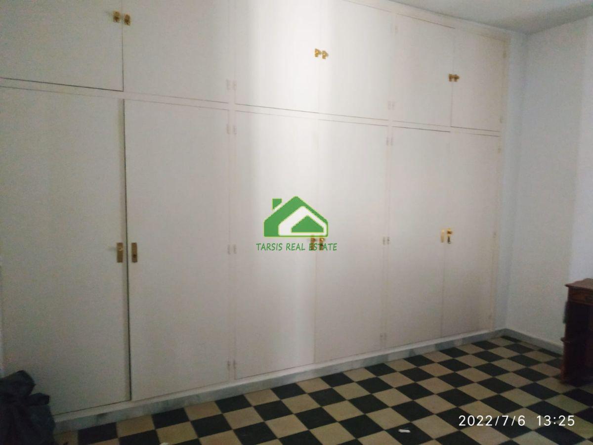 For sale of house in Sanlúcar de Barrameda