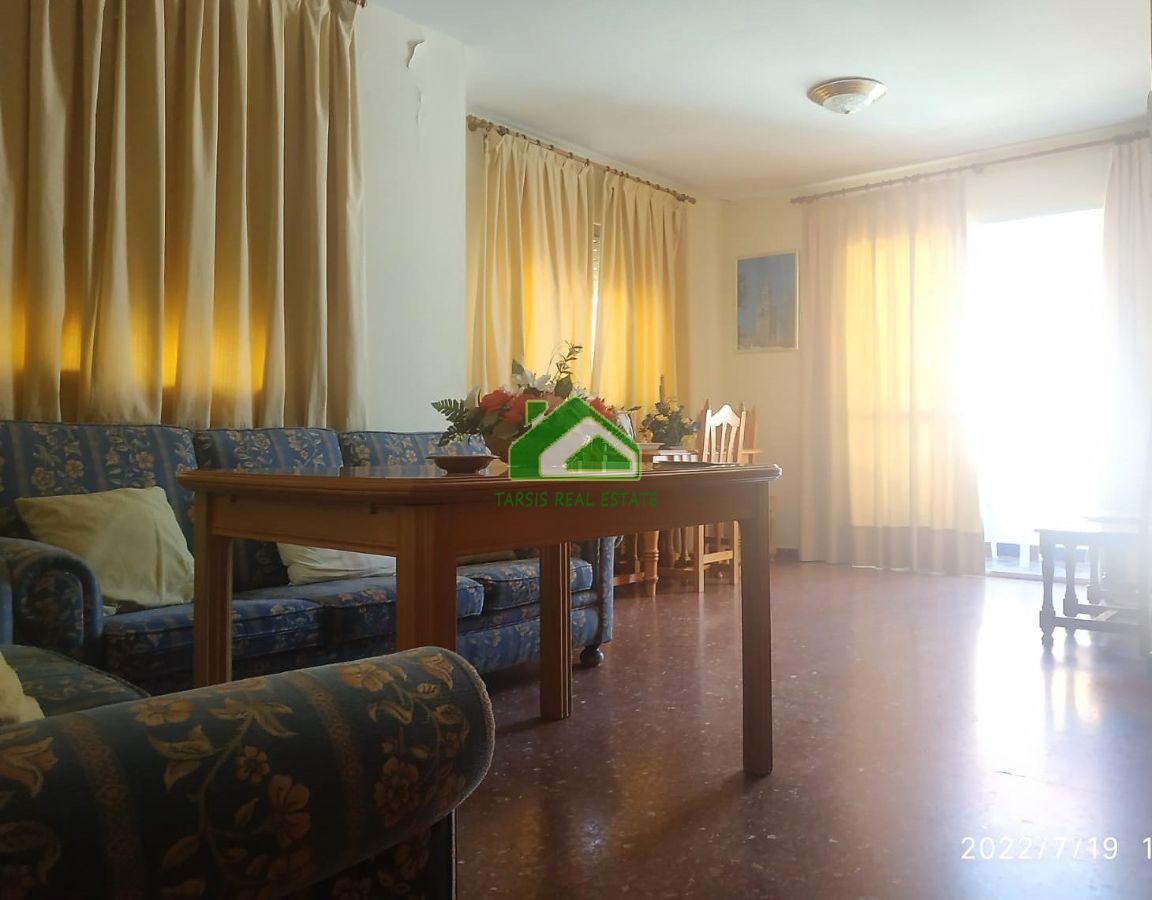 For sale of flat in Sanlúcar de Barrameda
