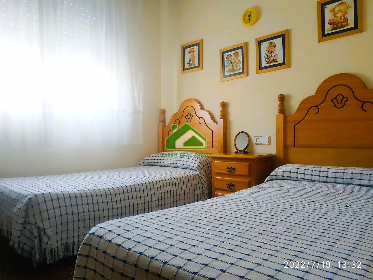 For sale of flat in Sanlúcar de Barrameda