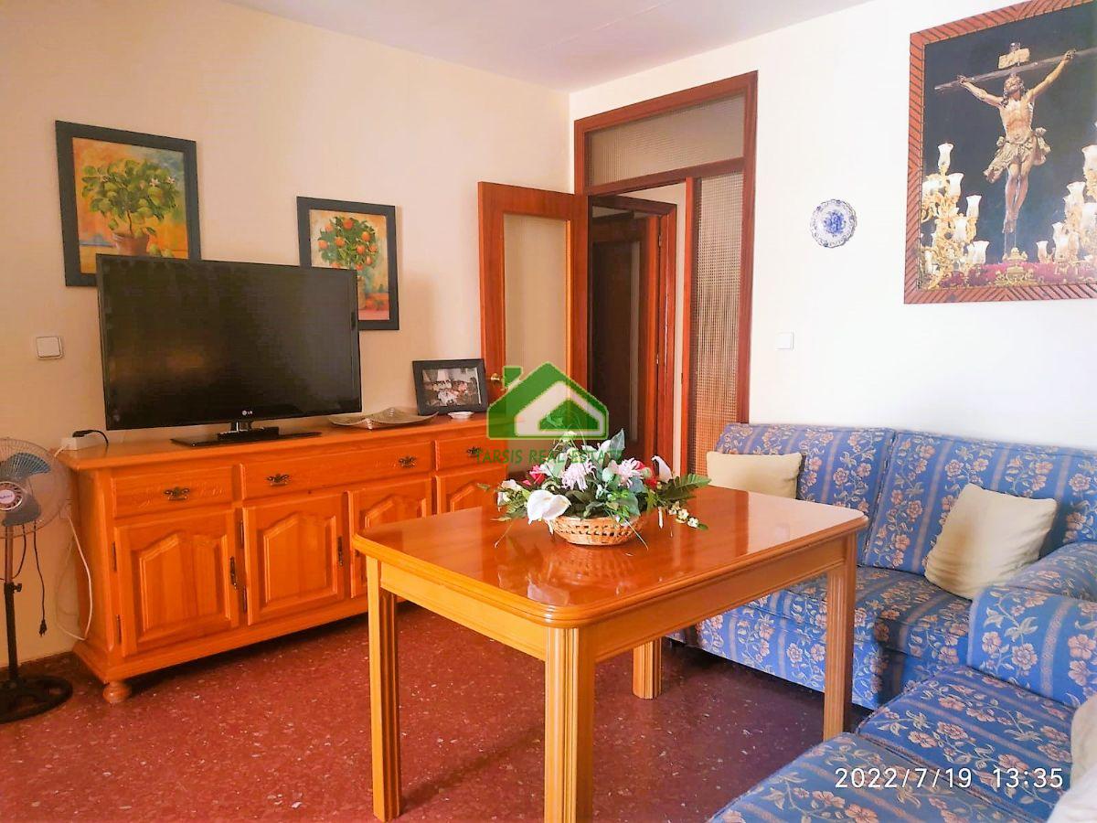 For sale of flat in Sanlúcar de Barrameda