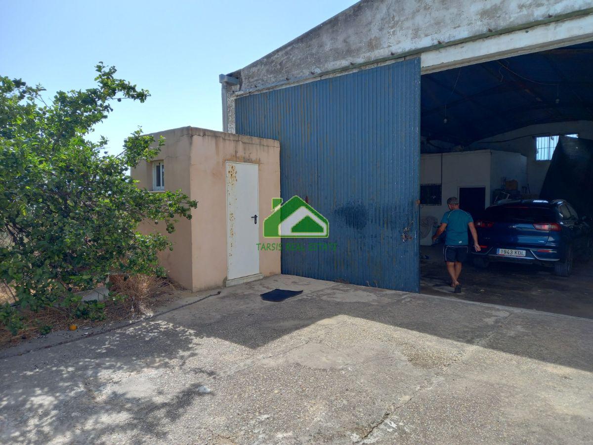 Venta de nave industrial en Sanlúcar de Barrameda