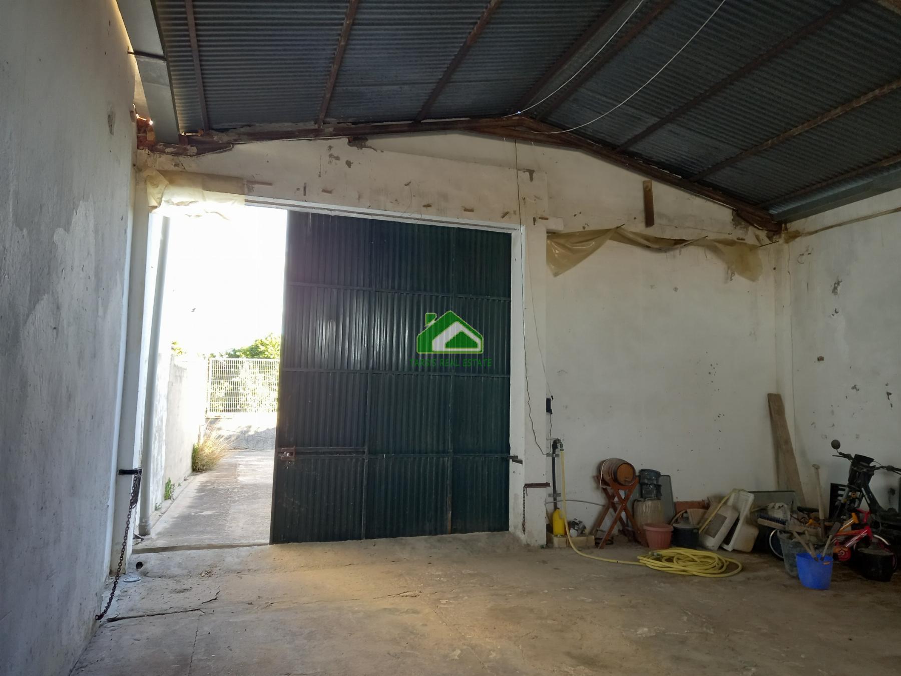 Venta de nave industrial en Sanlúcar de Barrameda