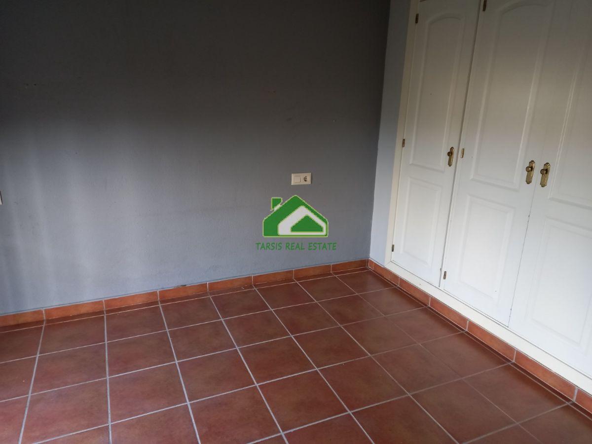 For sale of flat in Sanlúcar de Barrameda