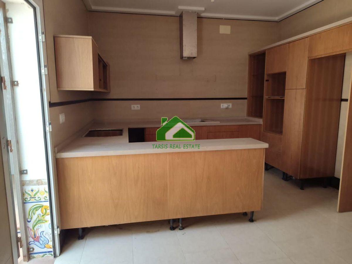For sale of house in Almonte