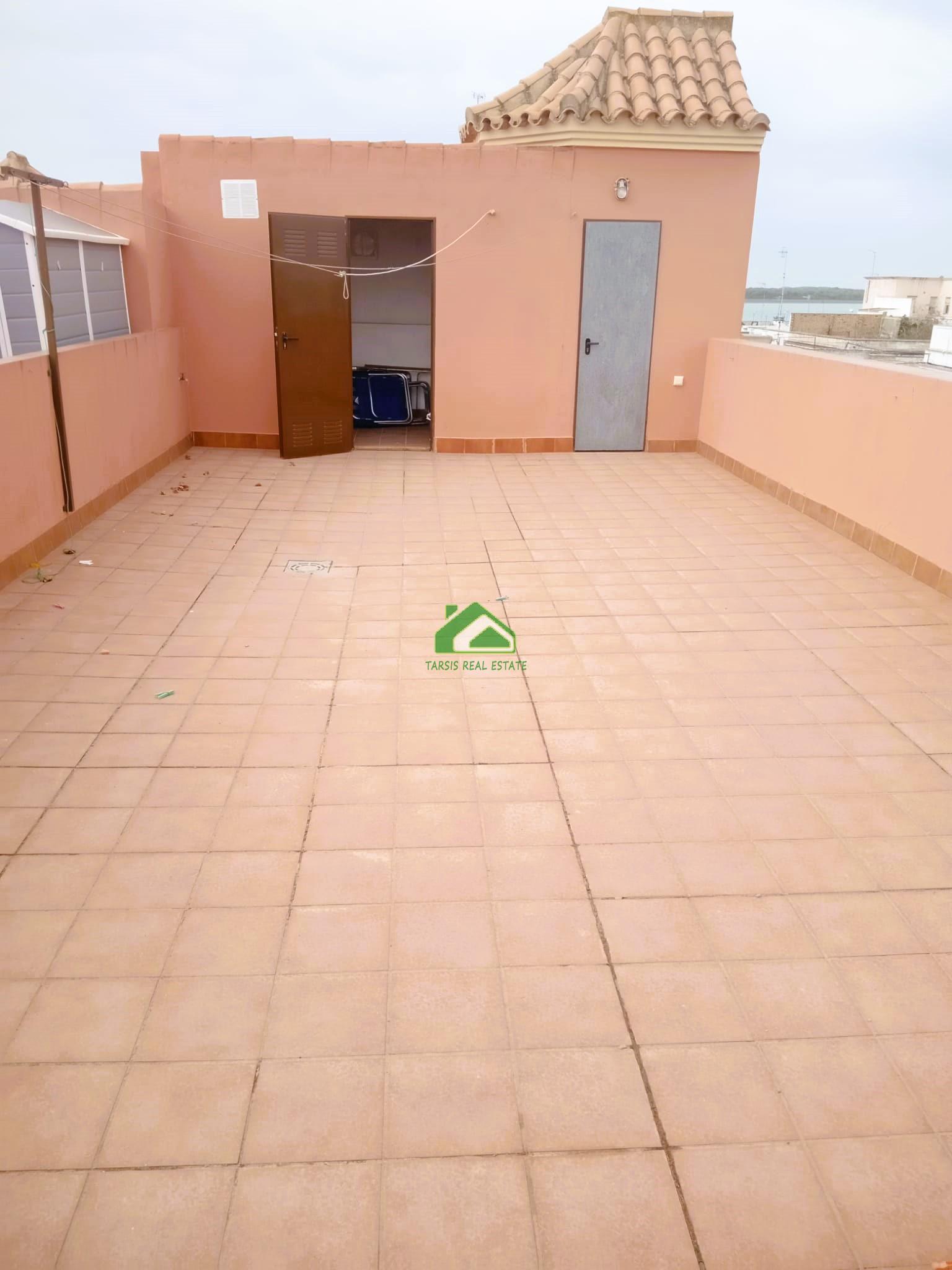 For sale of flat in Sanlúcar de Barrameda