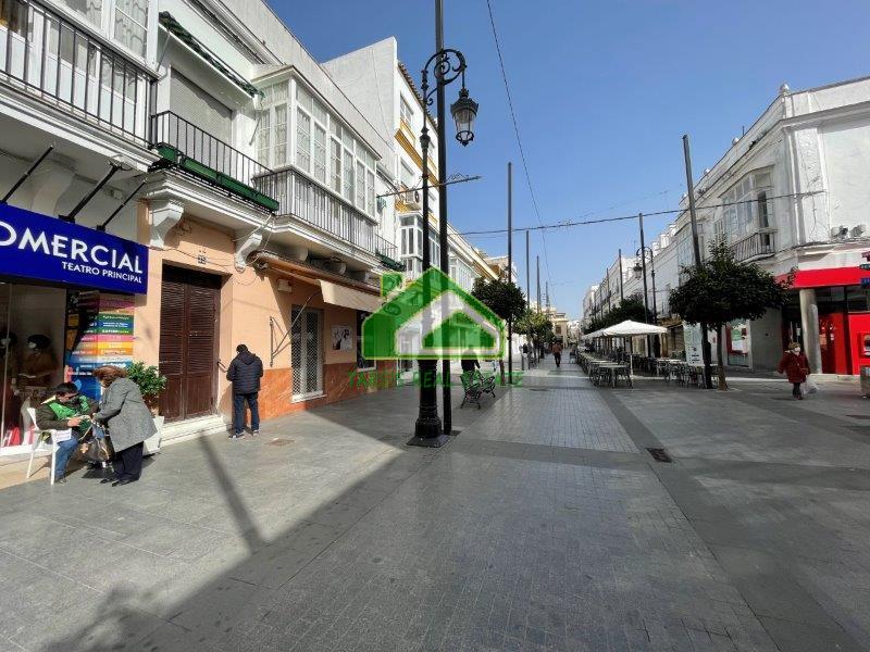 For sale of commercial in Sanlúcar de Barrameda