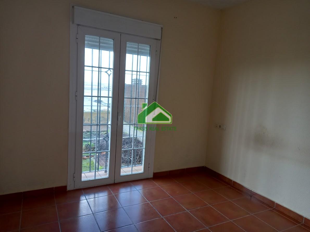 For sale of flat in Sanlúcar de Barrameda
