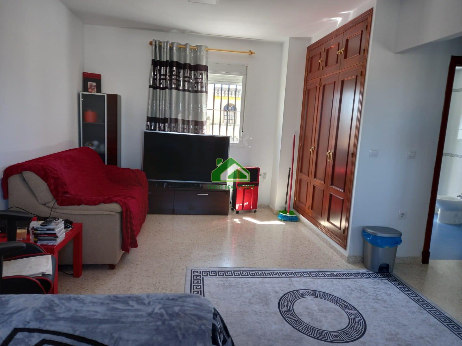 For sale of duplex in Sanlúcar de Barrameda