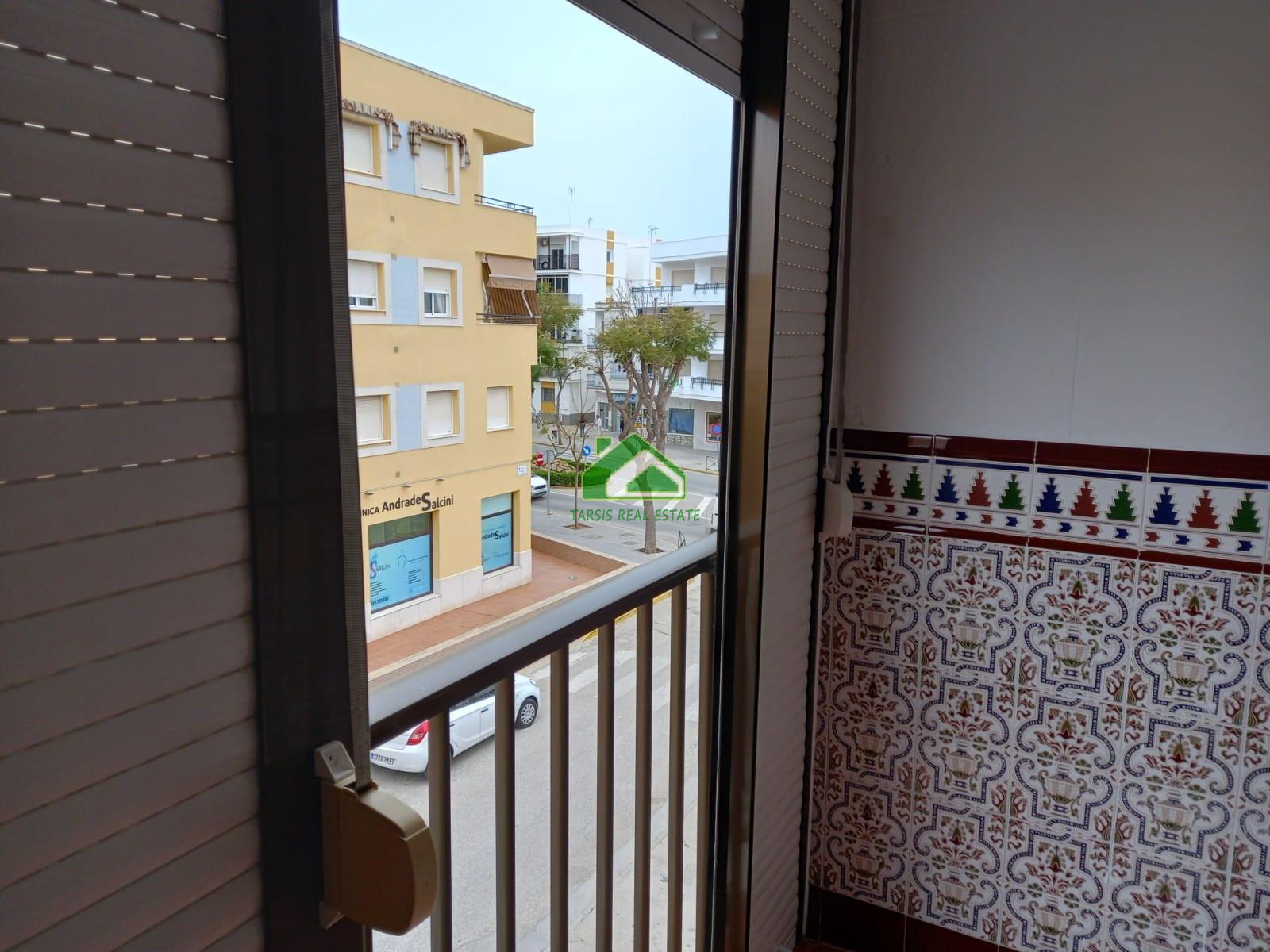 For sale of flat in Sanlúcar de Barrameda