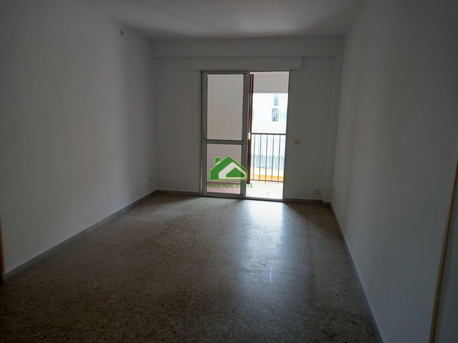 For sale of flat in Sanlúcar de Barrameda