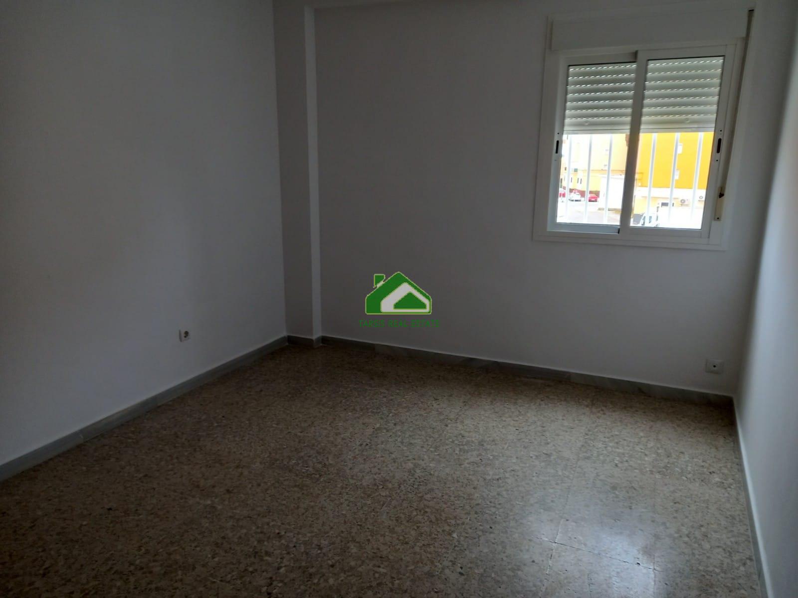 For sale of flat in Sanlúcar de Barrameda