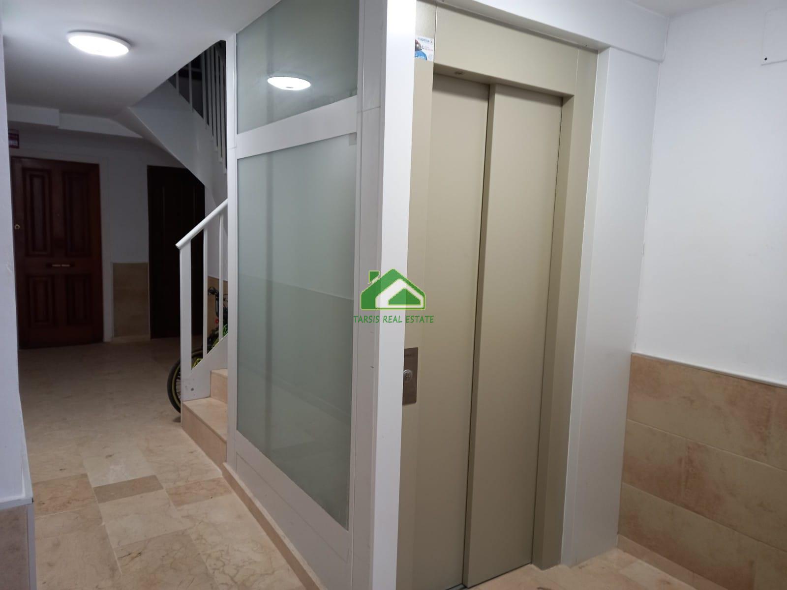 For sale of flat in Sanlúcar de Barrameda