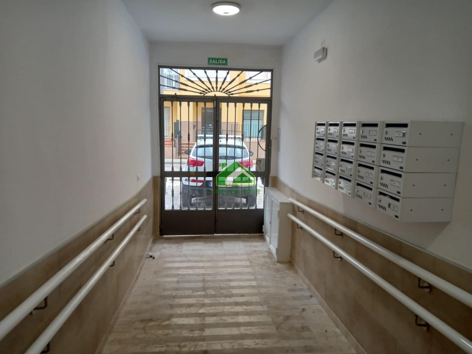 For sale of flat in Sanlúcar de Barrameda