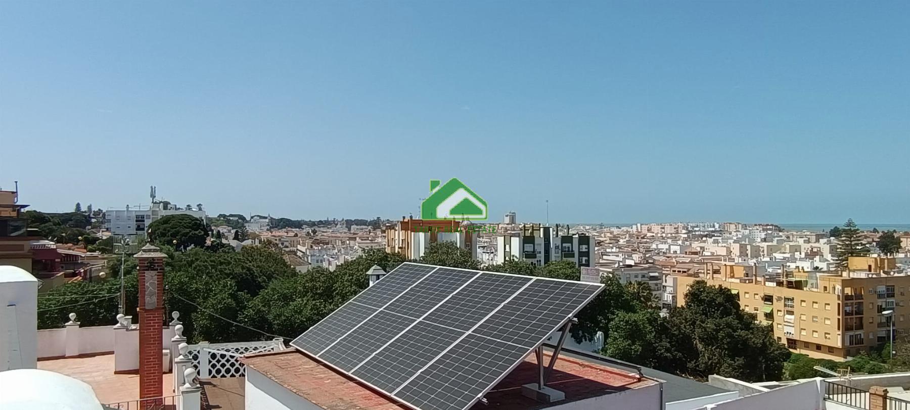For sale of house in Sanlúcar de Barrameda