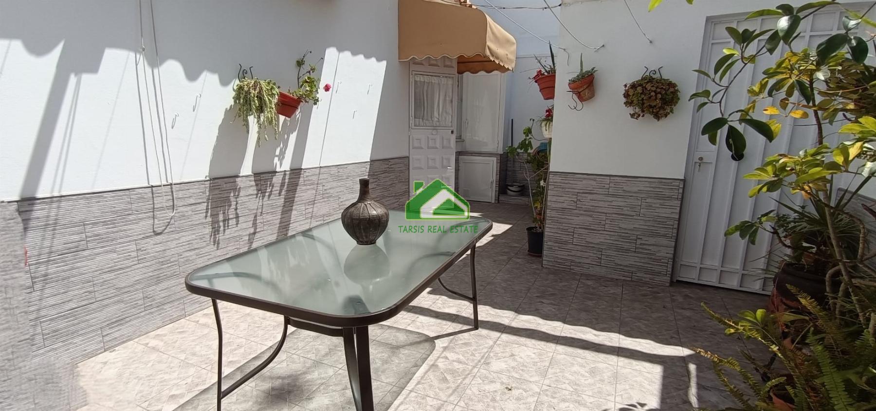 For sale of house in Sanlúcar de Barrameda