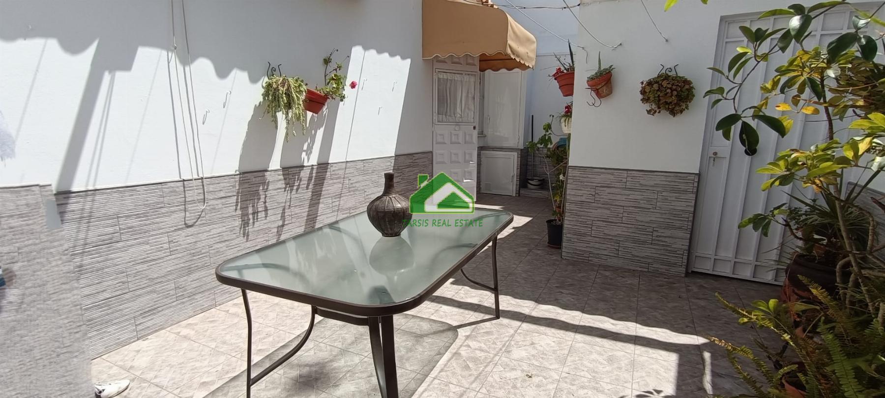 For sale of house in Sanlúcar de Barrameda