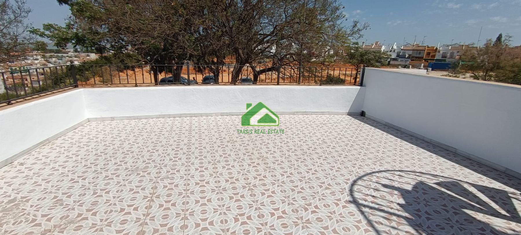 For sale of house in Sanlúcar de Barrameda