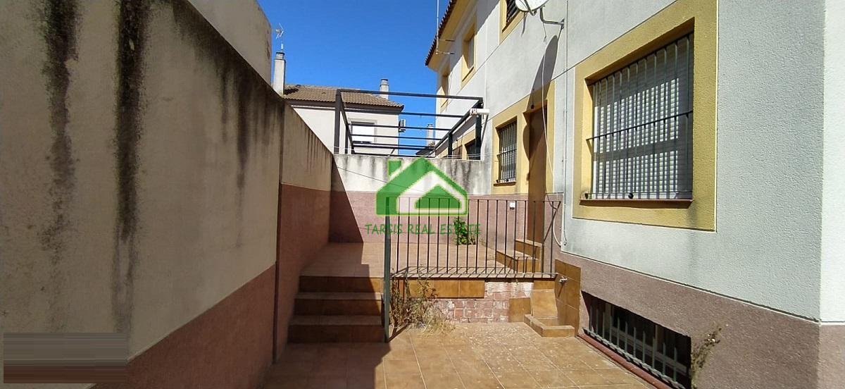 For sale of duplex in Sanlúcar de Barrameda