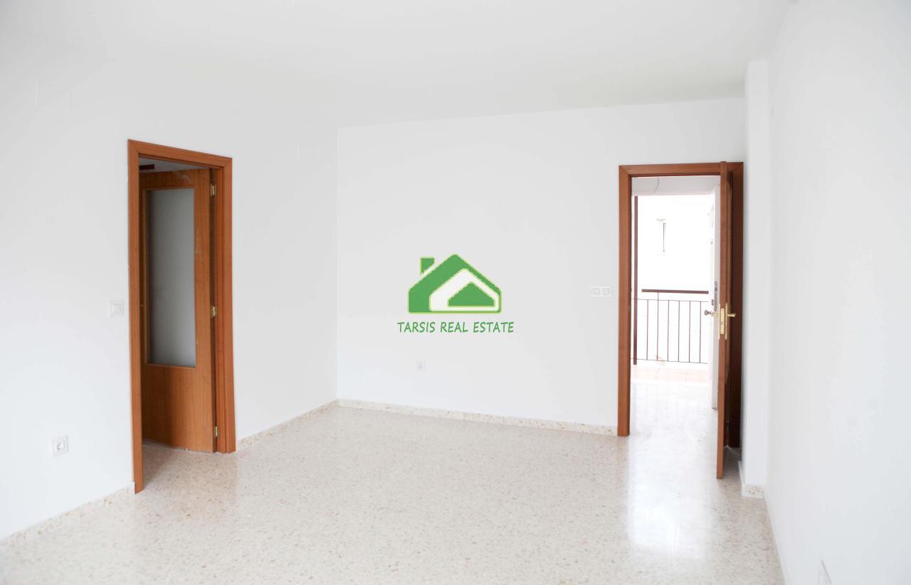 For sale of flat in La Palma del Condado
