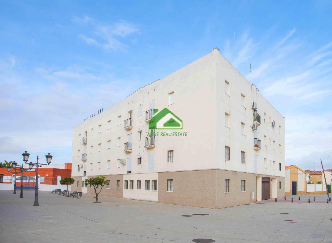 For sale of flat in La Palma del Condado